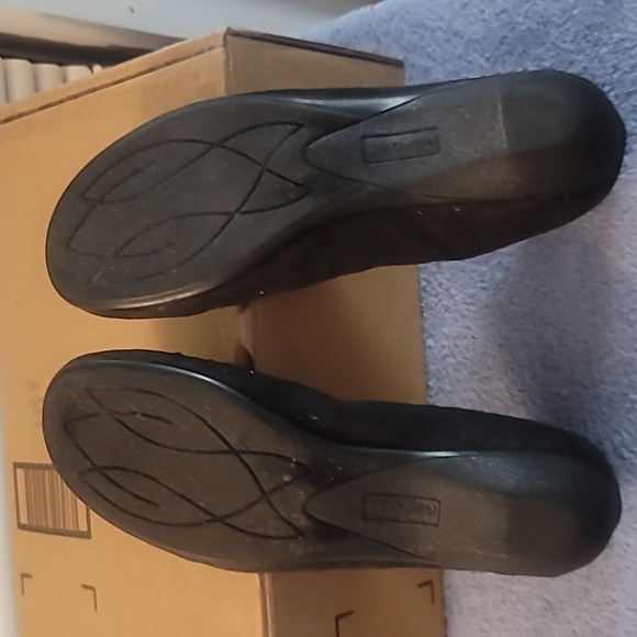 Women's casual slip on - Picture 3 of 3